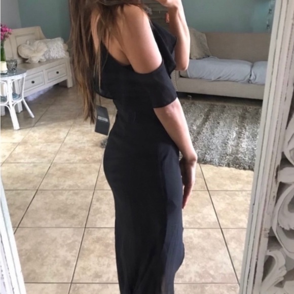 🪞 flutter front split maxi dress - Picture 4 of 10